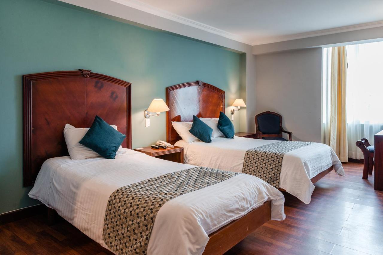 Hotel Libertador Loja Dış mekan fotoğraf
