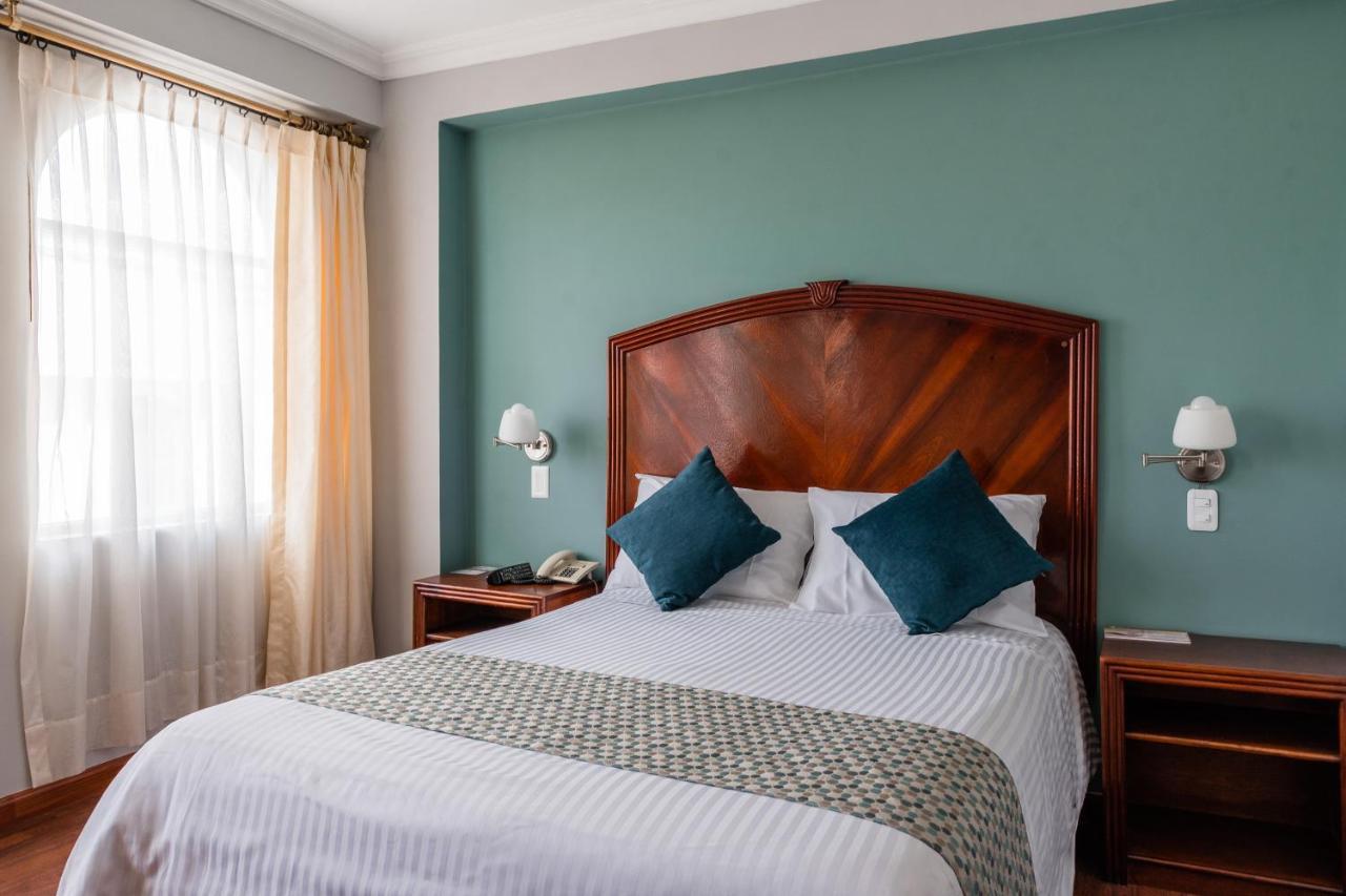 Hotel Libertador Loja Dış mekan fotoğraf