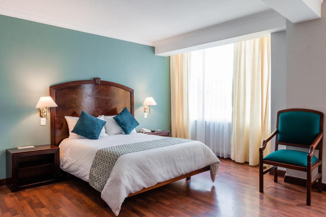 Hotel Libertador Loja Dış mekan fotoğraf