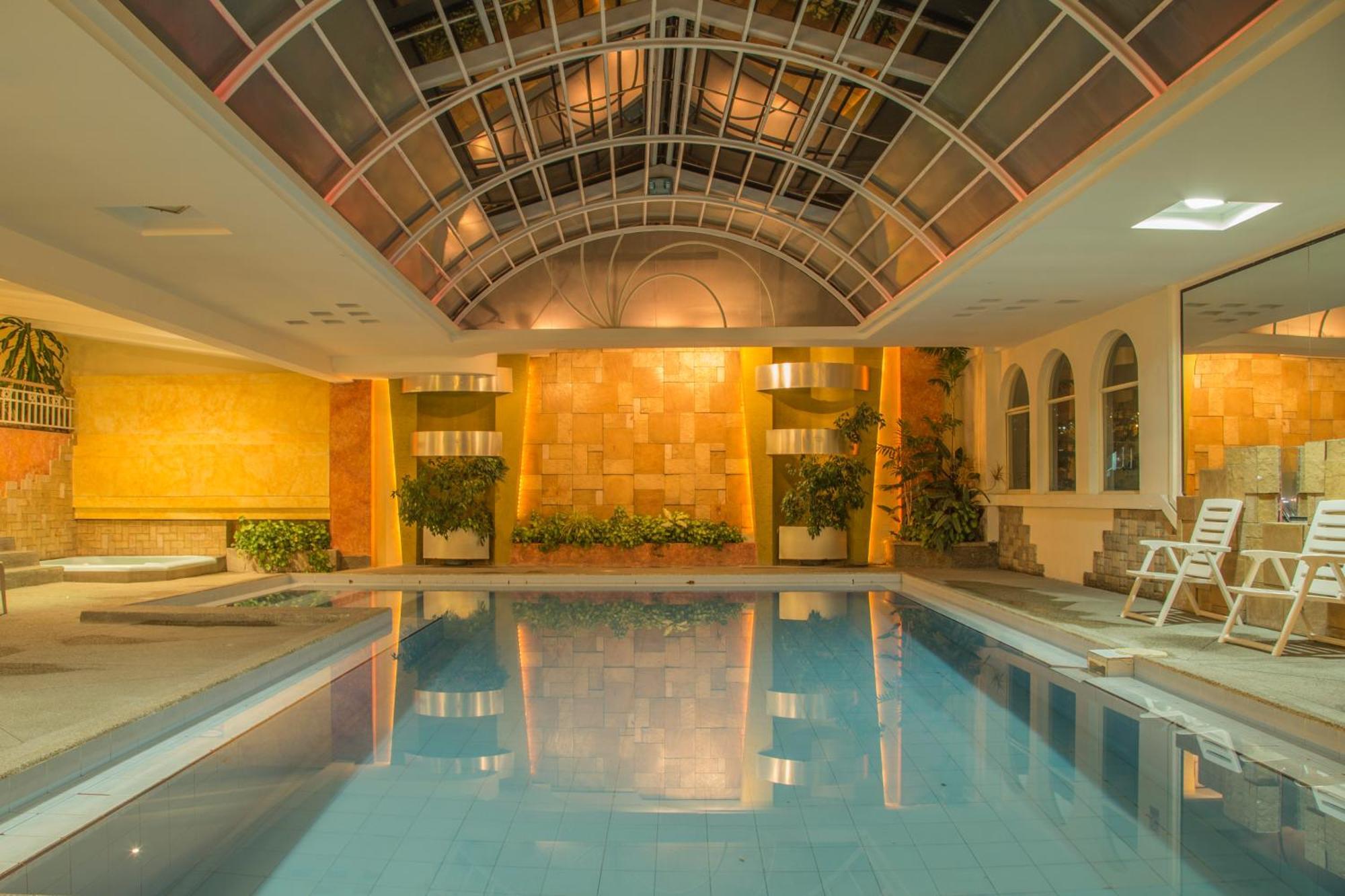 Hotel Libertador Loja Dış mekan fotoğraf