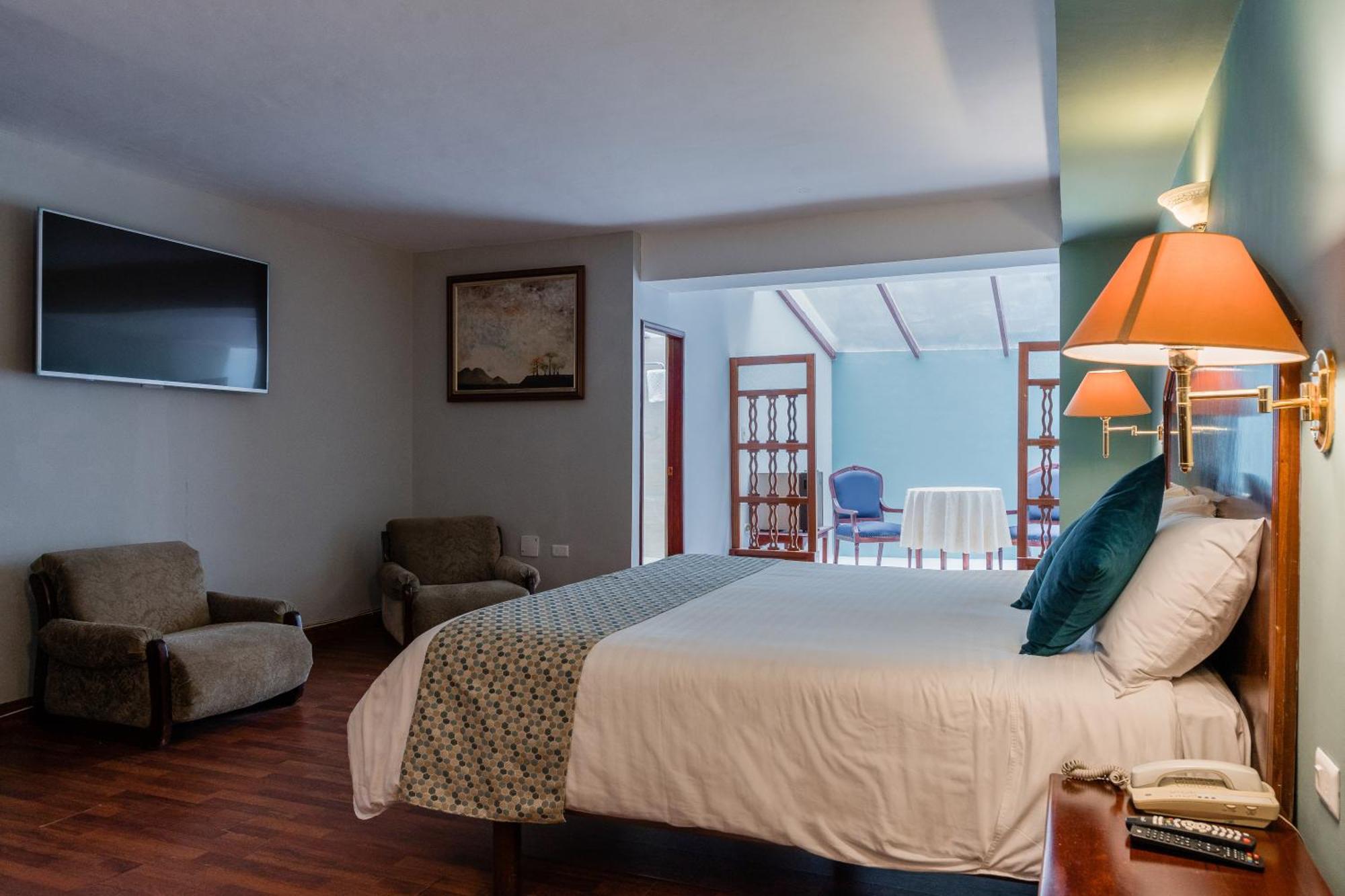 Hotel Libertador Loja Dış mekan fotoğraf