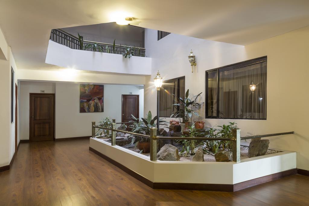 Hotel Libertador Loja Dış mekan fotoğraf