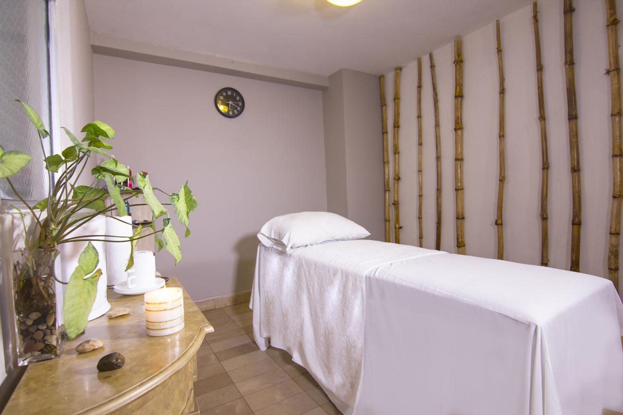 Hotel Libertador Loja Dış mekan fotoğraf