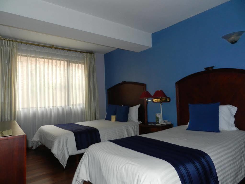 Hotel Libertador Loja Dış mekan fotoğraf