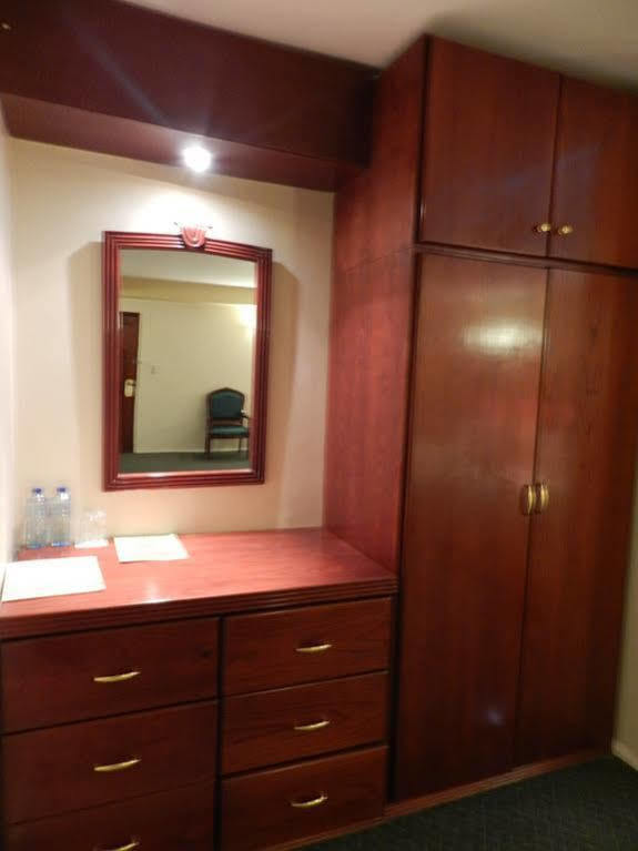 Hotel Libertador Loja Dış mekan fotoğraf