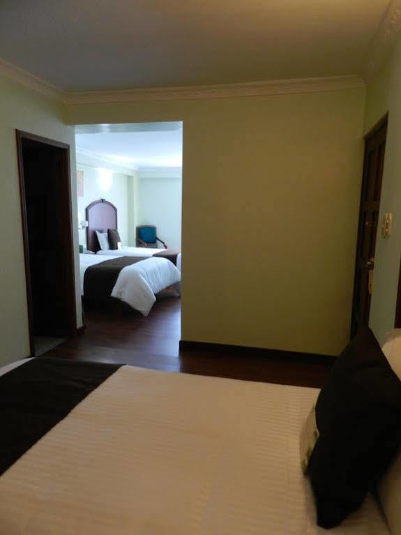 Hotel Libertador Loja Dış mekan fotoğraf